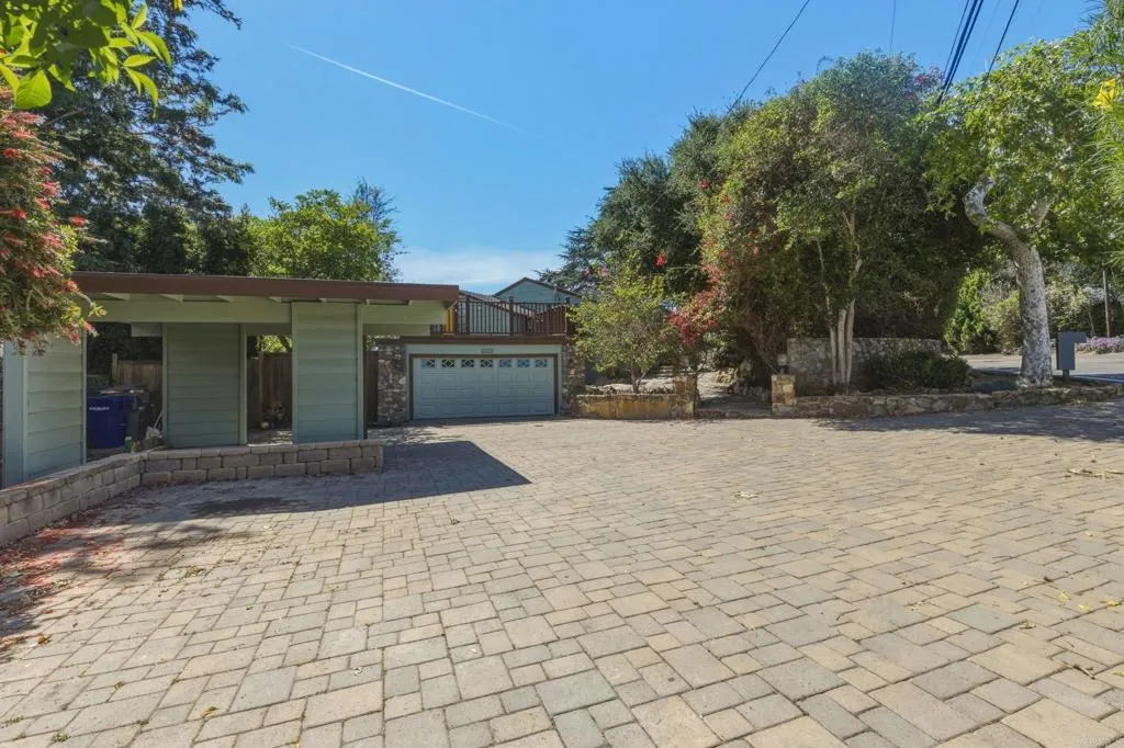 https://cdn.realtyfeed.com/cdn/127/306699872/2c2e4475ee6d738912e7fe0d2283e8a9.webp