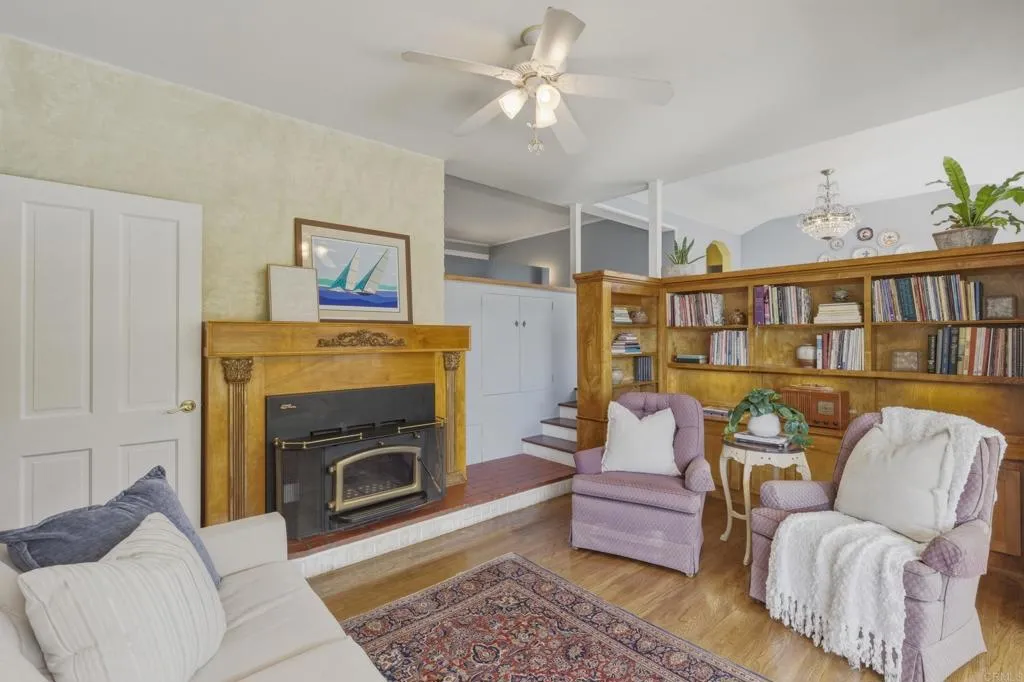 https://cdn.realtyfeed.com/cdn/127/306699872/762b2abddfa5bd6a138199f880c74a13.webp