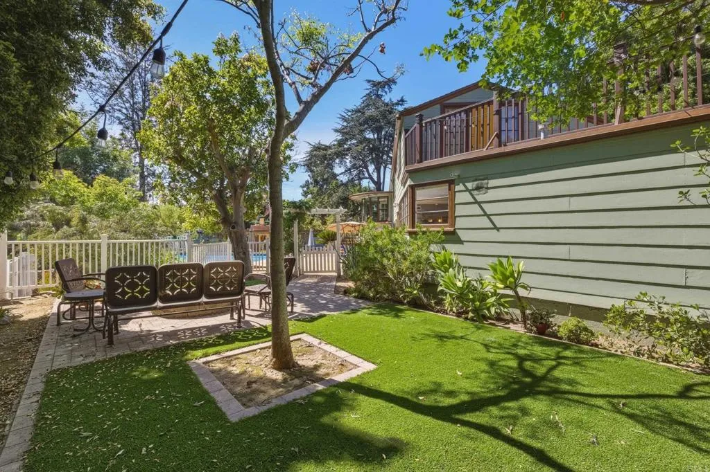 https://cdn.realtyfeed.com/cdn/127/306699872/83965a64599827bf270cce774477ea5e.webp
