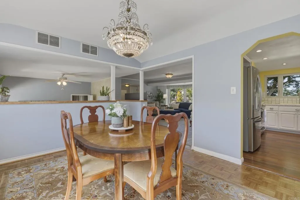 https://cdn.realtyfeed.com/cdn/127/306699872/8f7f34a131bca12b7cc33572041b8b8b.webp