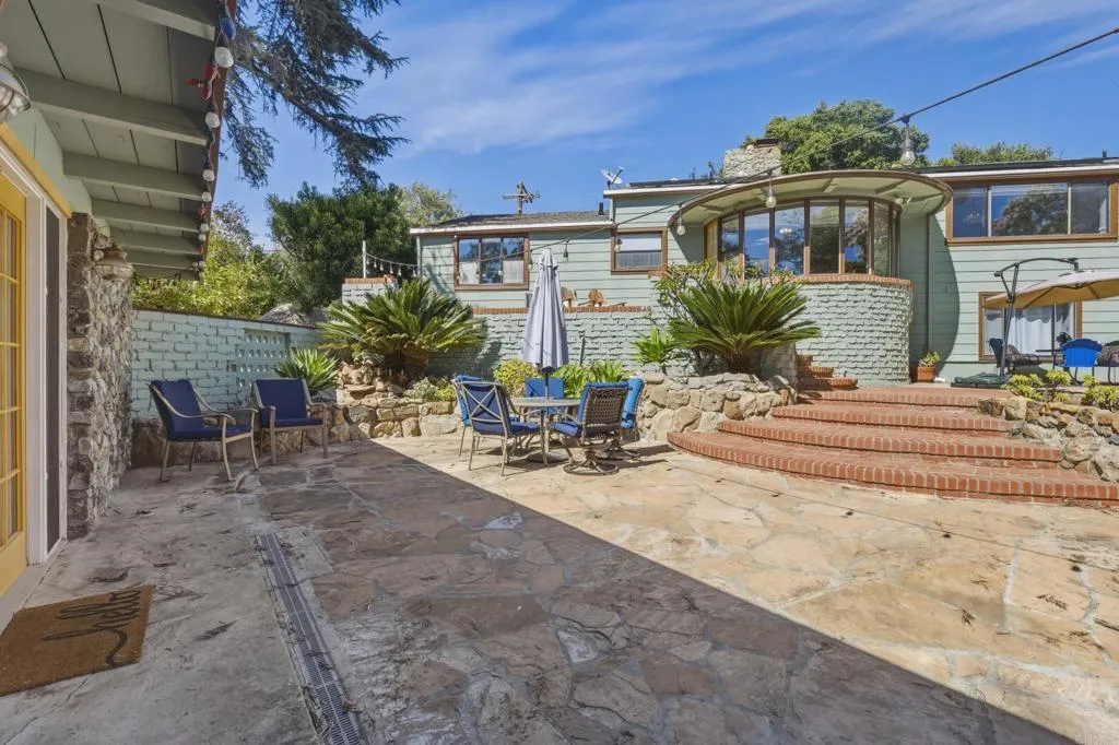 https://cdn.realtyfeed.com/cdn/127/306699872/c006ed62461db3c8dae7ddb1c79a6ab6.webp