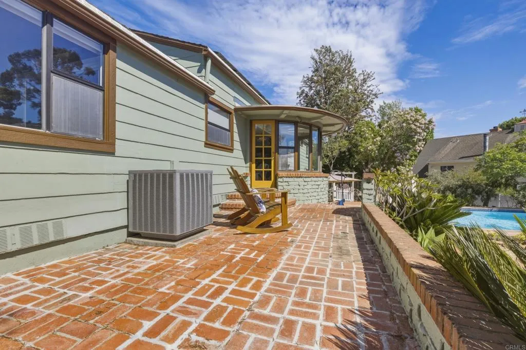 https://cdn.realtyfeed.com/cdn/127/306699872/d75e61a3064d13572e5f9a2613ef4110.webp