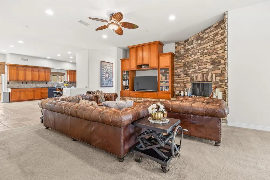 https://cdn.realtyfeed.com/cdn/127/306699874/5b74951fdf949e14ed4d2a899331183c.webp