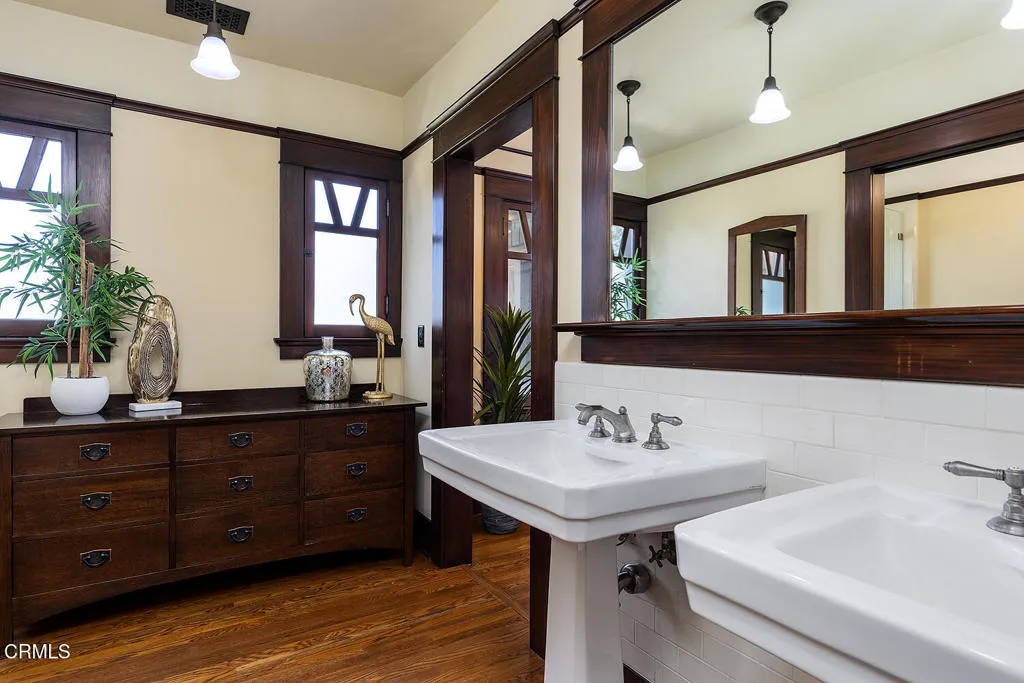 1361 Ridge Way, Pasadena, CA, 91106