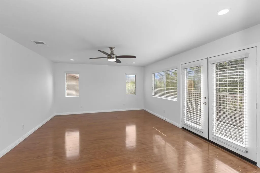 https://cdn.realtyfeed.com/cdn/127/306699887/02a5754ef262416c28fd1dbf95b1ec30.webp