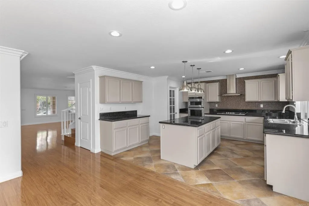 https://cdn.realtyfeed.com/cdn/127/306699887/10d916b3e0da6b36e6db8c850b2c8e39.webp