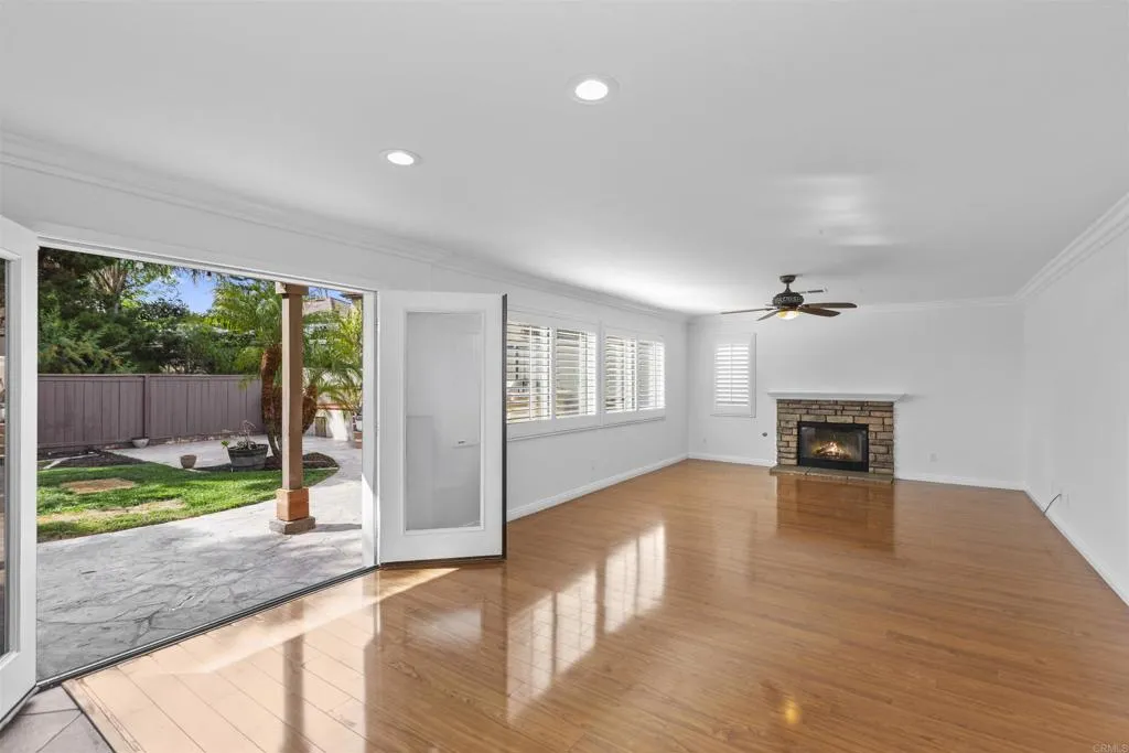https://cdn.realtyfeed.com/cdn/127/306699887/1e95539111c92bdb7c450a06095c0820.webp