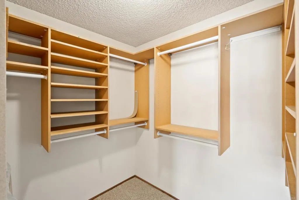 https://cdn.realtyfeed.com/cdn/127/306699937/0869cae7af269be493253901a07adc77.webp