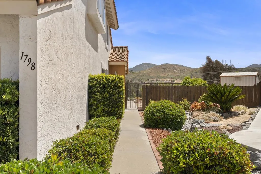 https://cdn.realtyfeed.com/cdn/127/306699937/2cead7a93688a794bd966b1bae3233c6.webp