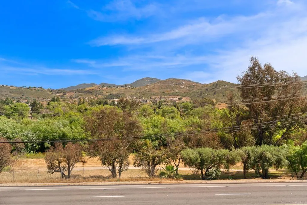 https://cdn.realtyfeed.com/cdn/127/306699937/303662071c1d32d9b62787d510fb76ce.webp