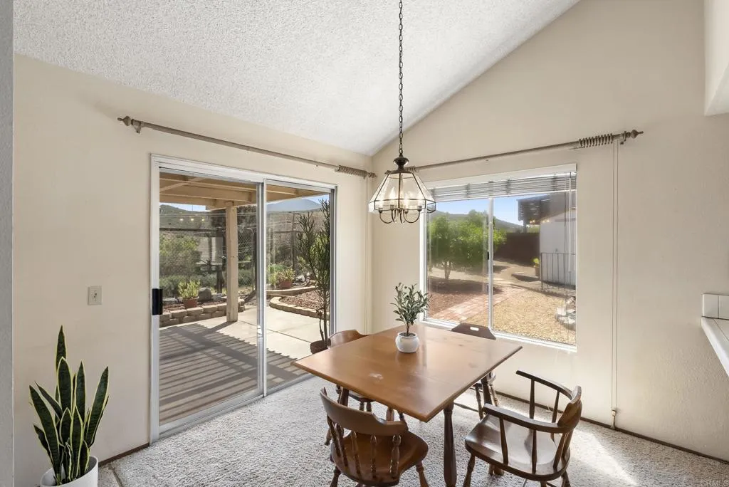 https://cdn.realtyfeed.com/cdn/127/306699937/5587ef9dad257e5c3a64f606c2035f9f.webp