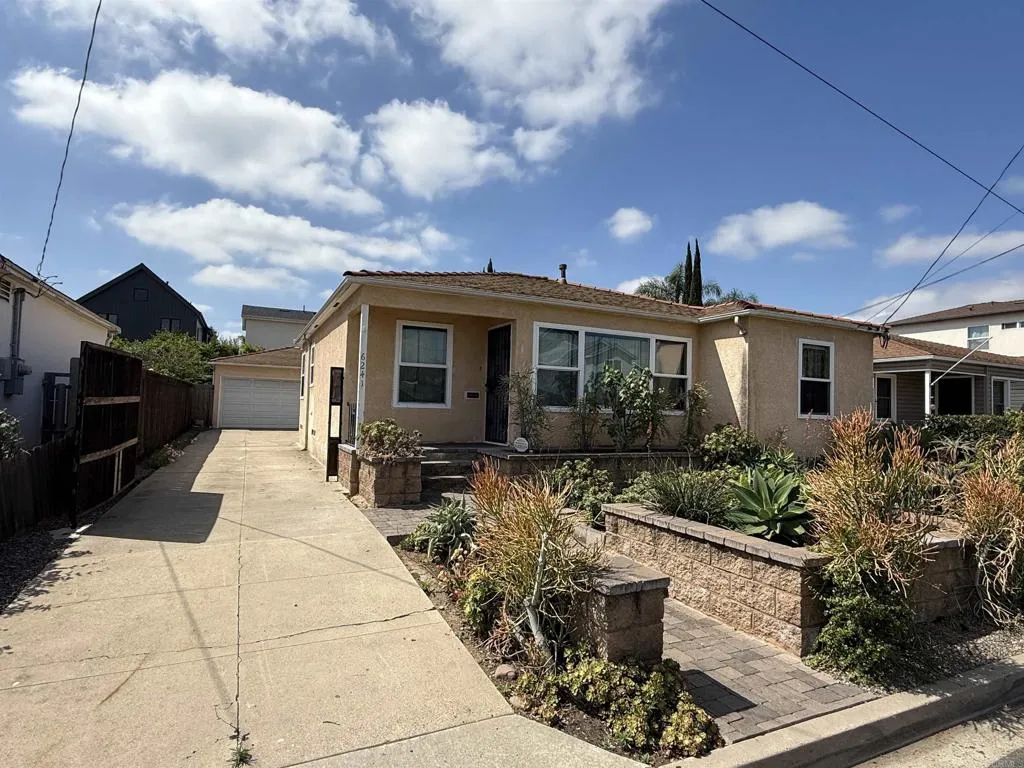 San Diego, CA 92115