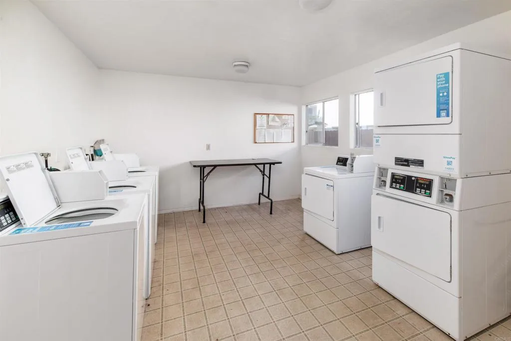 https://cdn.realtyfeed.com/cdn/127/306700007/61cab2120b17ce60a05d963367a674e1.webp