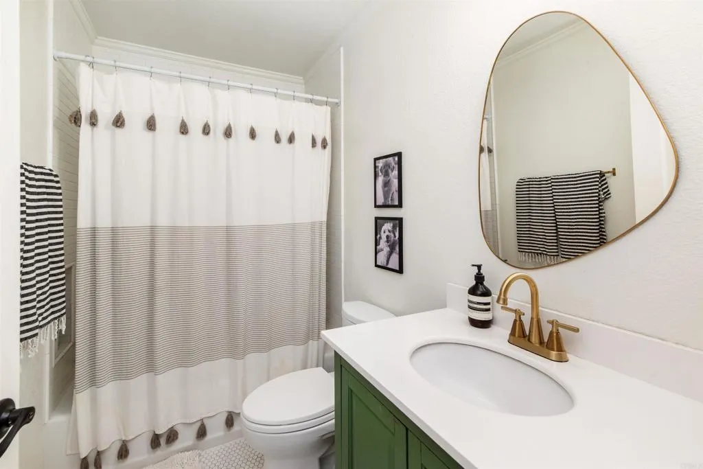 https://cdn.realtyfeed.com/cdn/127/306700007/f7a9445f3bff30cf4a2874a02d9d6dce.webp