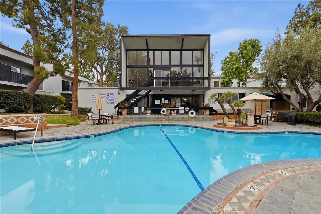 Tarzana, CA 91356