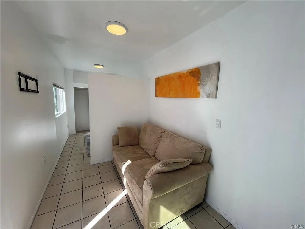 8561 Orion, North Hills, CA, 91343