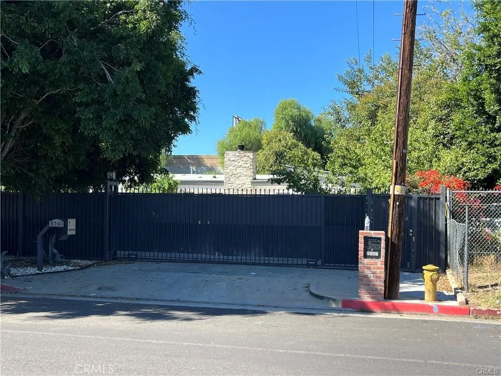 8561 Orion, North Hills, CA, 91343