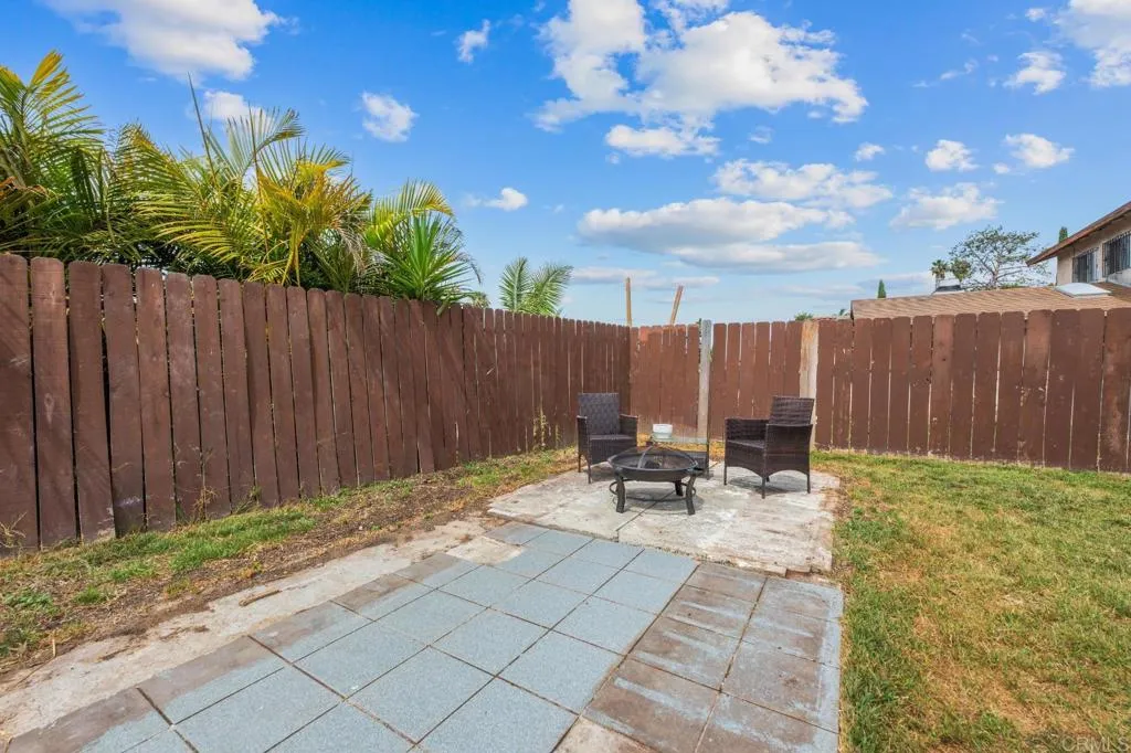 https://cdn.realtyfeed.com/cdn/127/306700061/c768eb6cba1193e40e78ed856ce150c7.webp