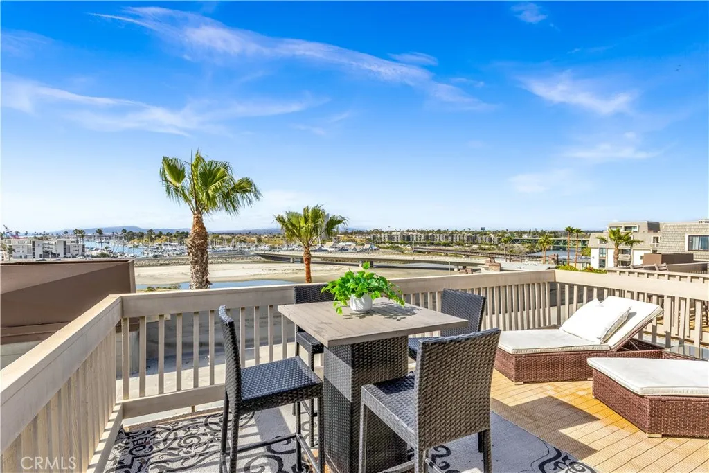 https://cdn.realtyfeed.com/cdn/127/306700084/1b8aa210c7126e9fc05aef047e3b509e.webp