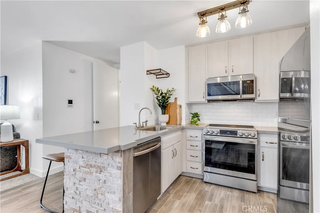 https://cdn.realtyfeed.com/cdn/127/306700084/65519e8398e33ad870519778a7c12948.webp