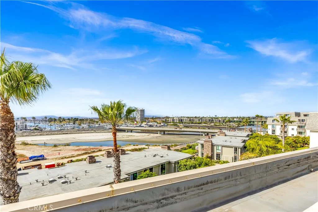https://cdn.realtyfeed.com/cdn/127/306700084/82d9aeeea05c1b19518bfaa5cbec4fc9.webp