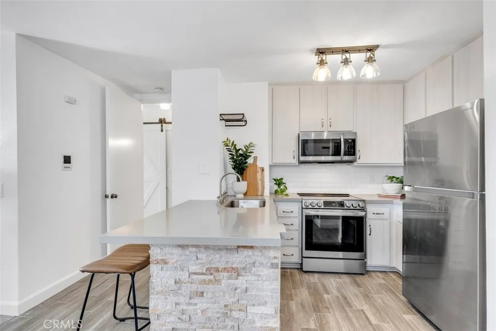 https://cdn.realtyfeed.com/cdn/127/306700084/e2477c41007760f0f93673388479f745.webp