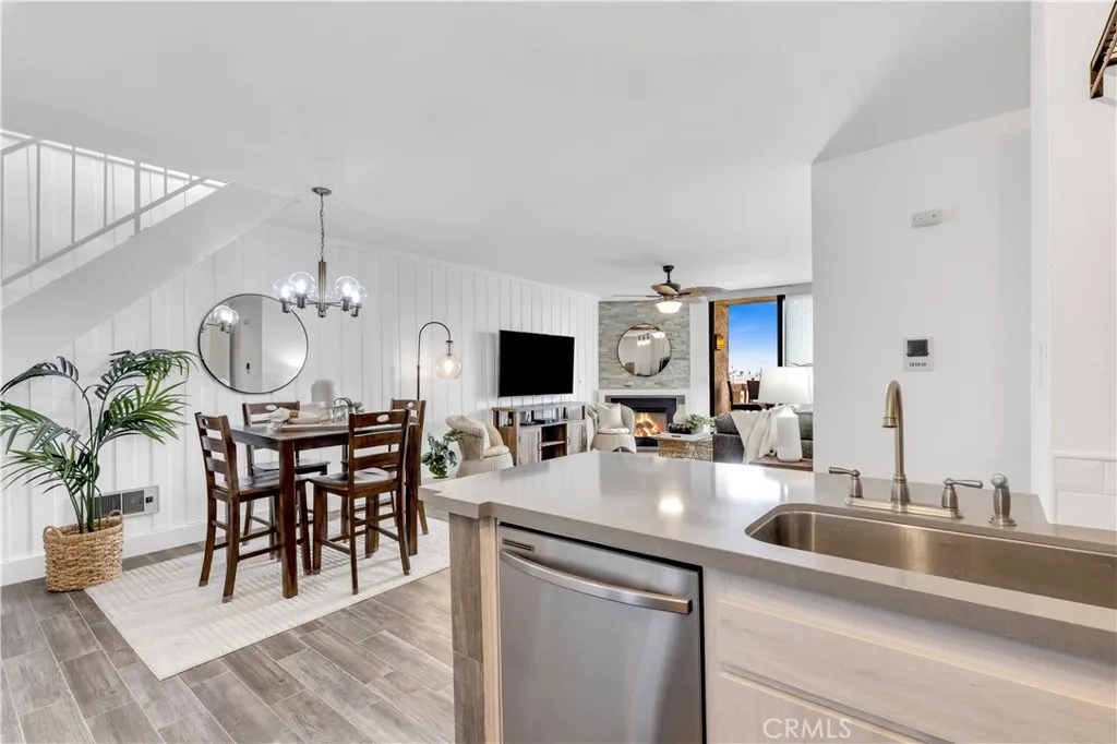 https://cdn.realtyfeed.com/cdn/127/306700084/e9b152c62a71bdb4cd5a241f2e5acfdd.webp