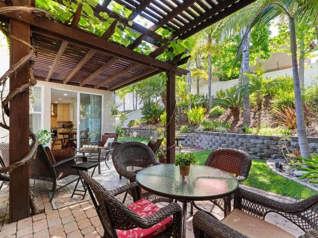 https://cdn.realtyfeed.com/cdn/127/306700132/798f9a5e921f3a5aa758950fd6b6b8c9.webp