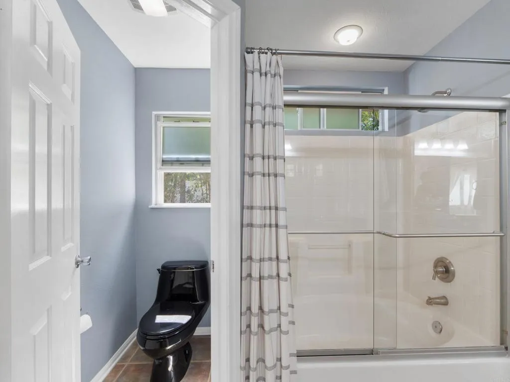 https://cdn.realtyfeed.com/cdn/127/306700132/b040ec63a11b4f05550fa334be70b48a.webp