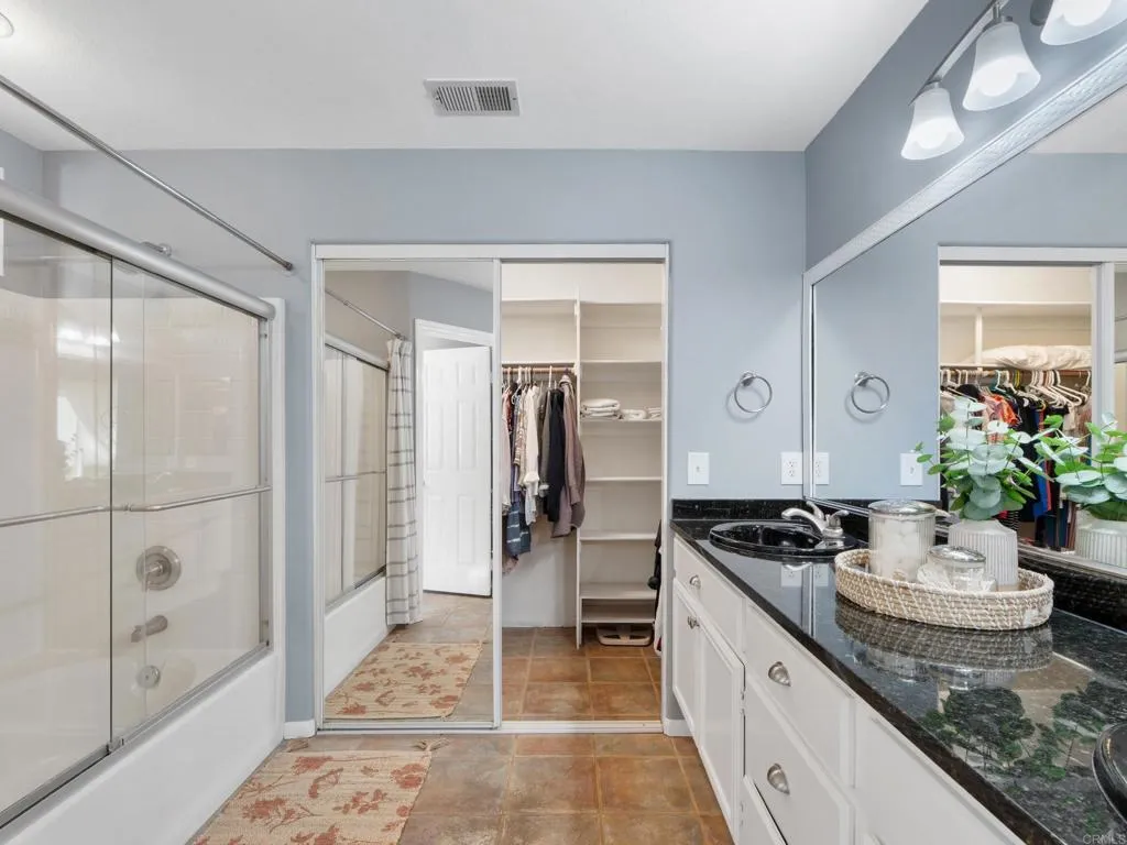 https://cdn.realtyfeed.com/cdn/127/306700132/bcd52b9c925224bd2ecbb7955463b5d8.webp