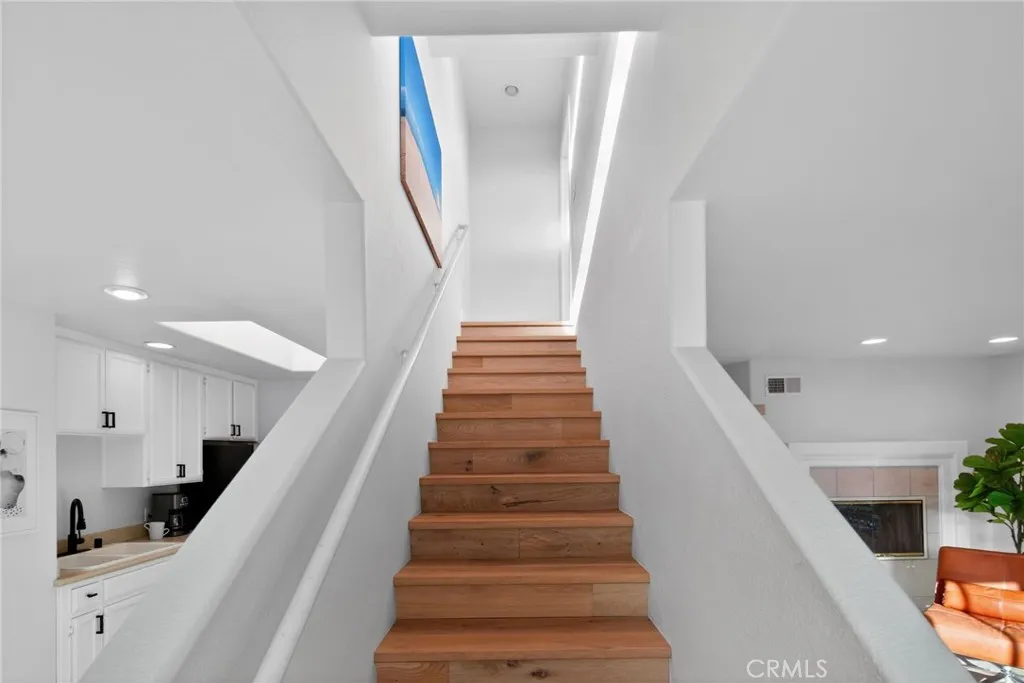 https://cdn.realtyfeed.com/cdn/127/306700134/904d33f64dc045cb4c71e6711f46742f.webp