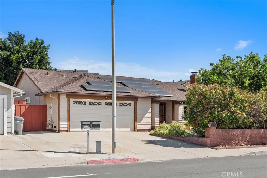 https://cdn.realtyfeed.com/cdn/127/306700138/211fb83fee74f057bcbfd7cfecfe89ef.webp