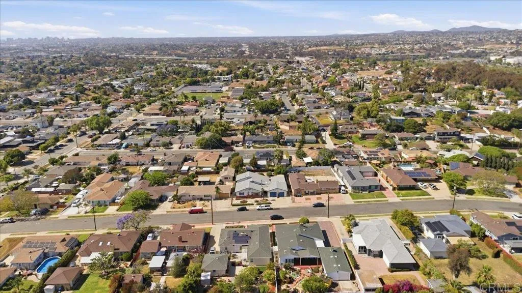 https://cdn.realtyfeed.com/cdn/127/306700140/66010059a1ba953d01c6e4fa18181106.webp