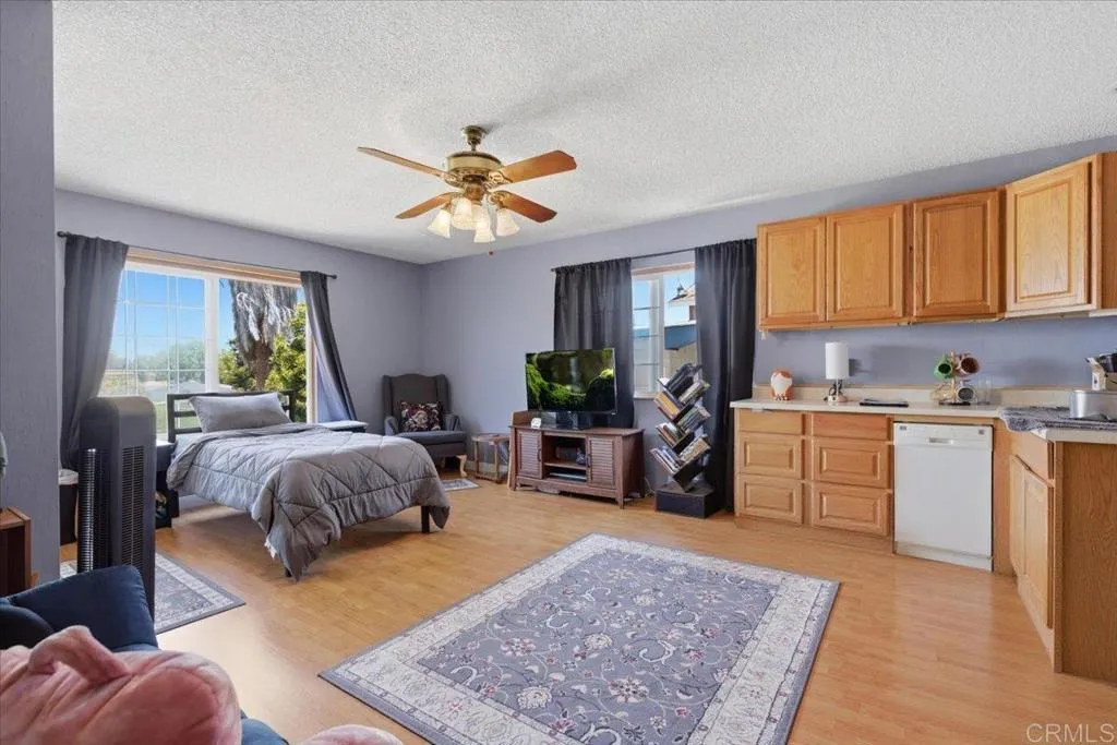 https://cdn.realtyfeed.com/cdn/127/306700140/998cb500ab2239e0a20035696e0555f5.webp