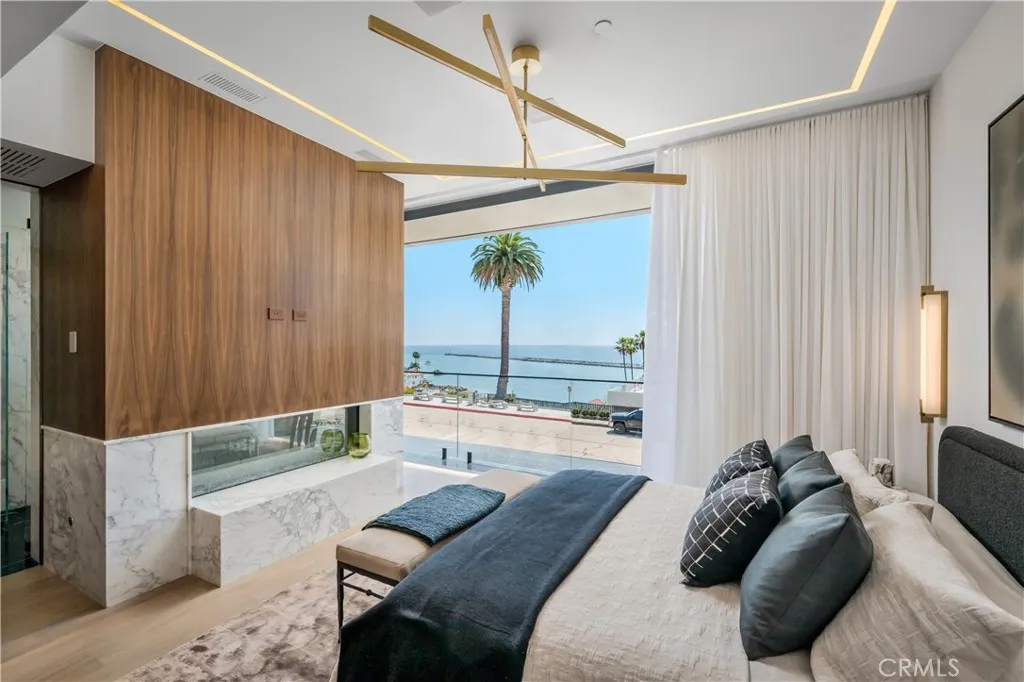 2516 Ocean Boulevard, Corona Del Mar, CA, 92625