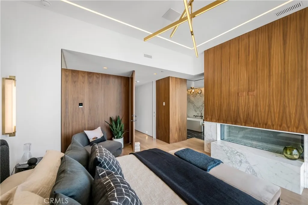 2516 Ocean Boulevard, Corona Del Mar, CA, 92625