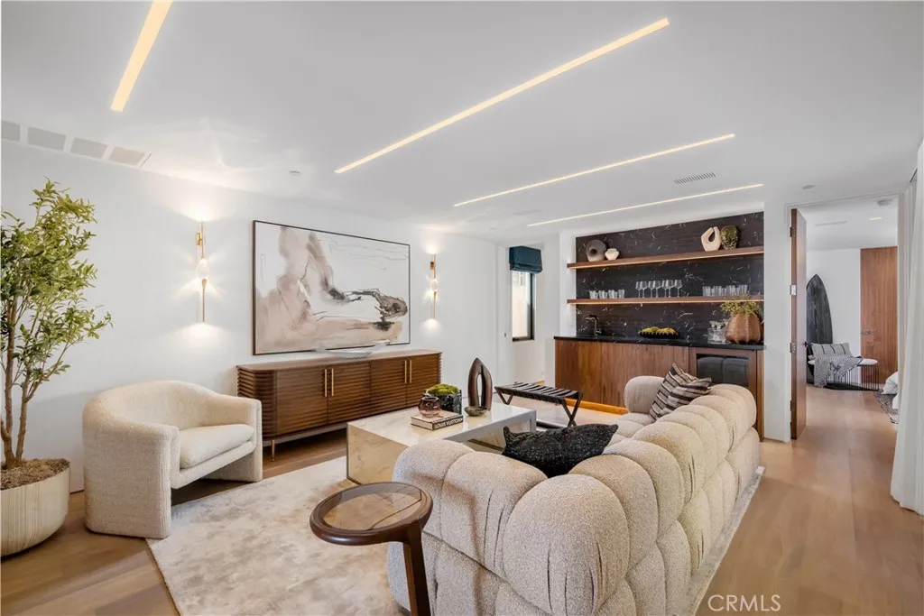 2516 Ocean Boulevard, Corona Del Mar, CA, 92625