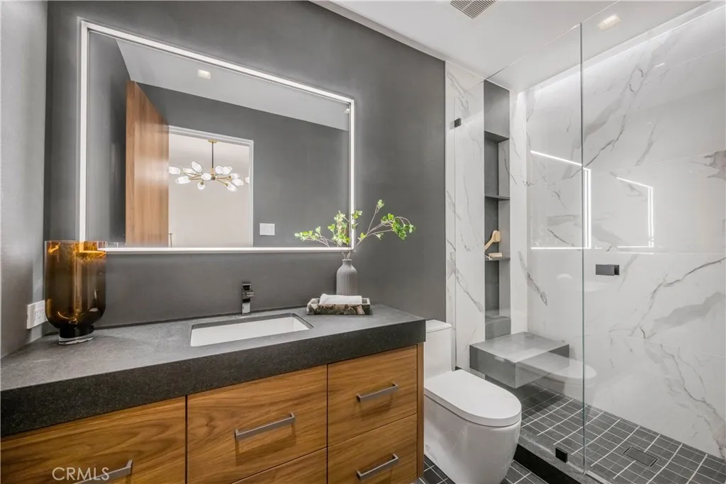 2516 Ocean Boulevard, Corona Del Mar, CA, 92625