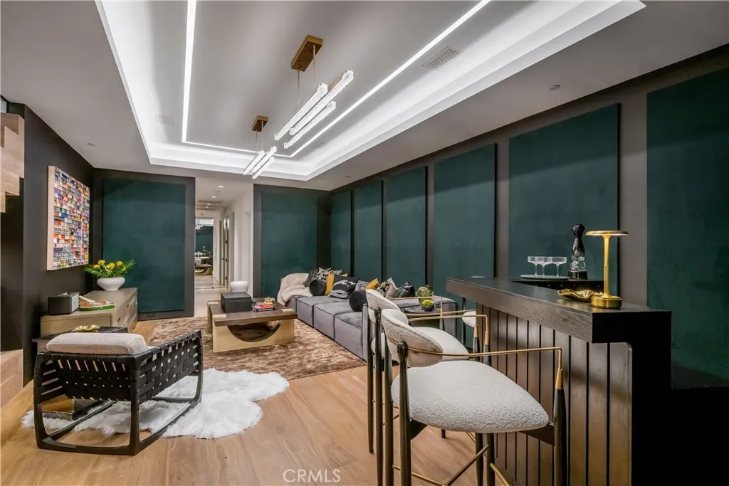 2516 Ocean Boulevard, Corona Del Mar, CA, 92625