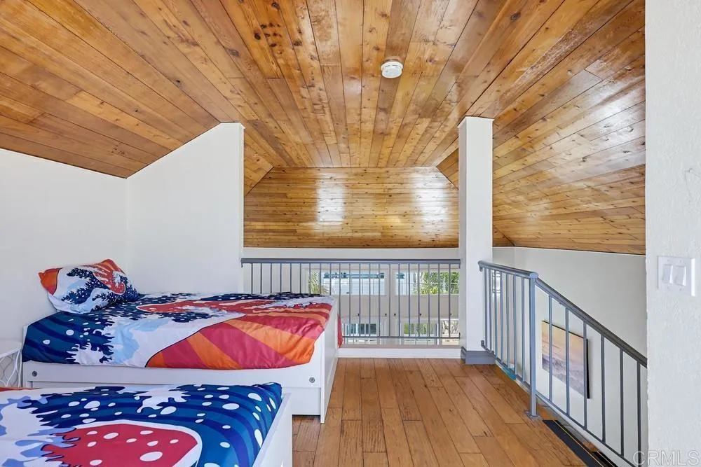 https://cdn.realtyfeed.com/cdn/127/306700249/78b12d475039203805b5147517b9f5a1.webp