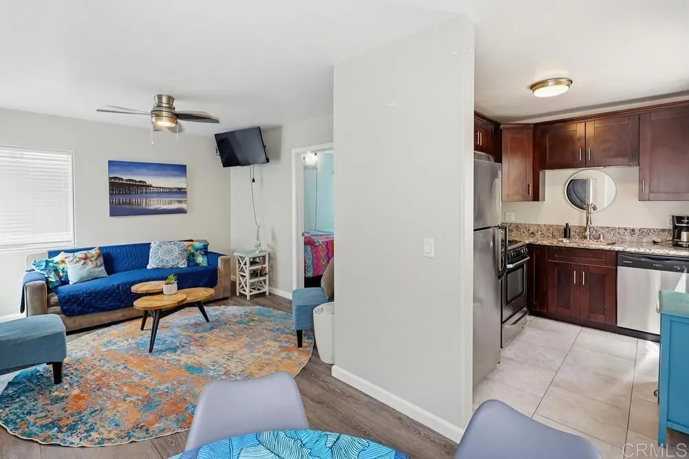 https://cdn.realtyfeed.com/cdn/127/306700249/b5024bcc97941eba463d328b846220b4.webp