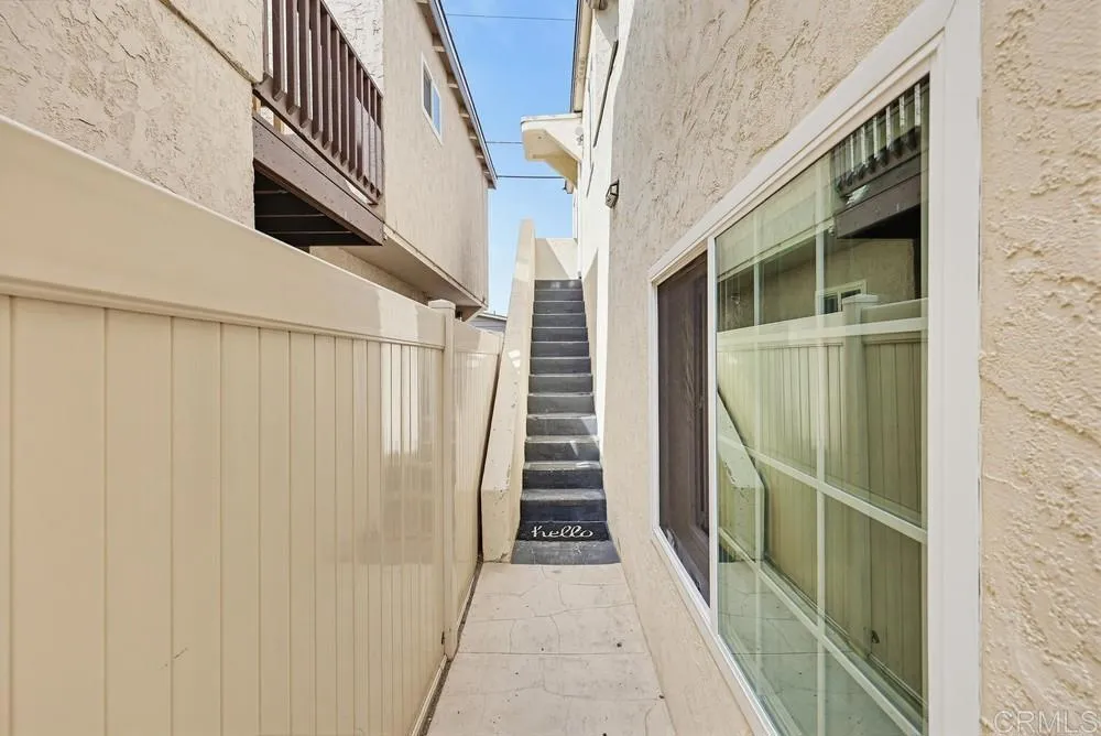 https://cdn.realtyfeed.com/cdn/127/306700249/c24010f338de9525a8bc42caf3e5c72c.webp