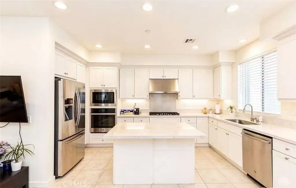 612 Cultivate, Irvine, CA, 92618