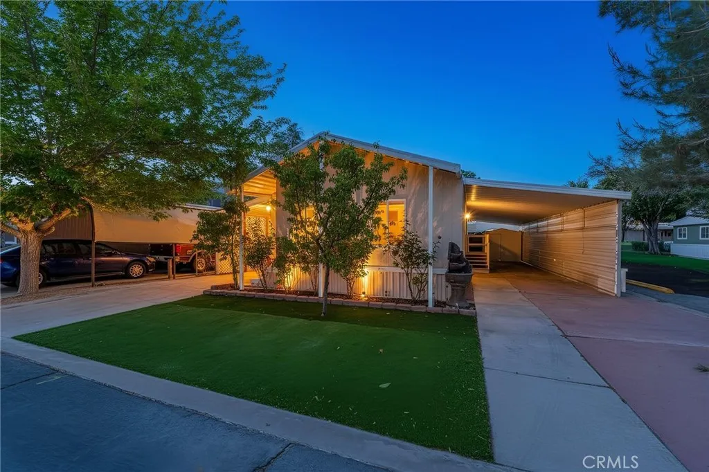 Lancaster, CA 93535