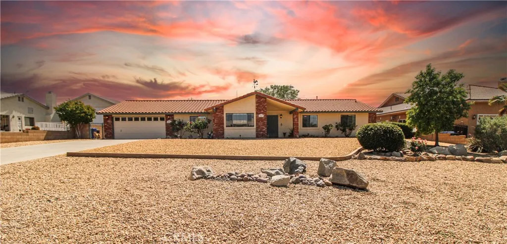 Apple Valley, CA 92307