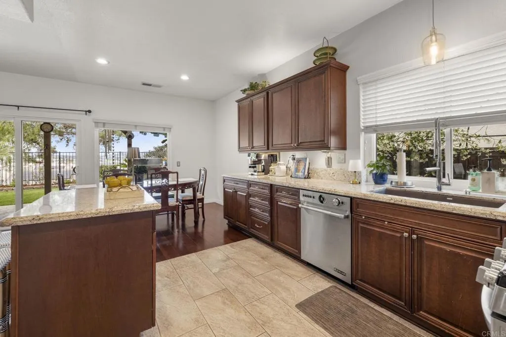 https://cdn.realtyfeed.com/cdn/127/306700391/08d48f5e7a66c18ea8e1579767d7ef70.webp