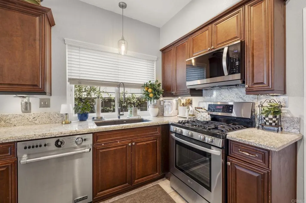 https://cdn.realtyfeed.com/cdn/127/306700391/97e611d7ced8f8399b81ea7c94502c95.webp