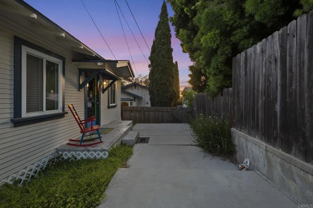 https://cdn.realtyfeed.com/cdn/127/306700436/f7446b24c8cb3916869123504826613a.webp