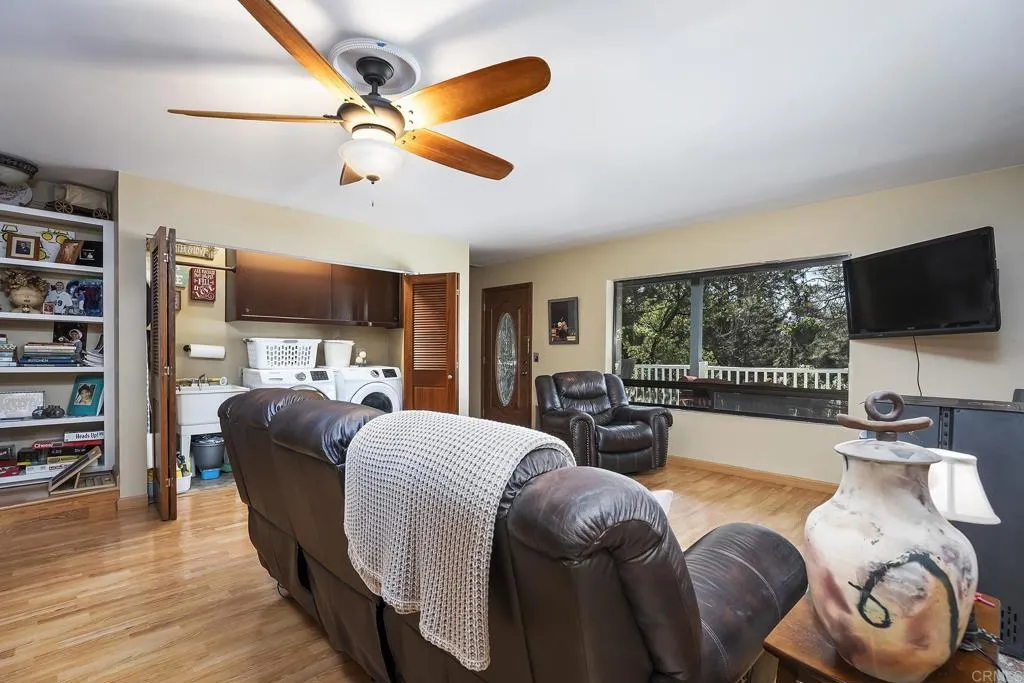 https://cdn.realtyfeed.com/cdn/127/306700477/066500e36a6d72a6711a6f8c8dc7e8b5.webp