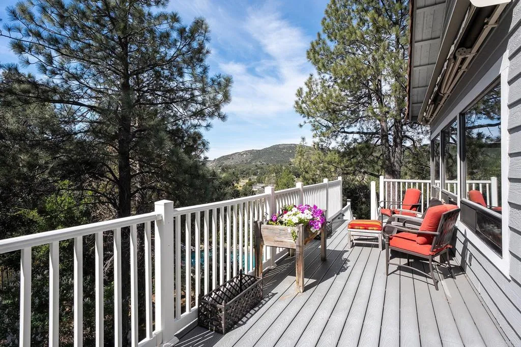 https://cdn.realtyfeed.com/cdn/127/306700477/0789e998ae0f146c5642625b358133fb.webp